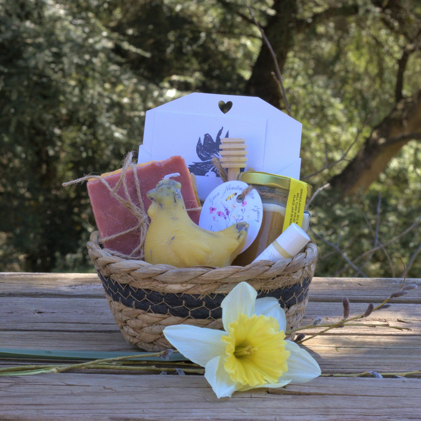 Gift Apiary Gift Basket