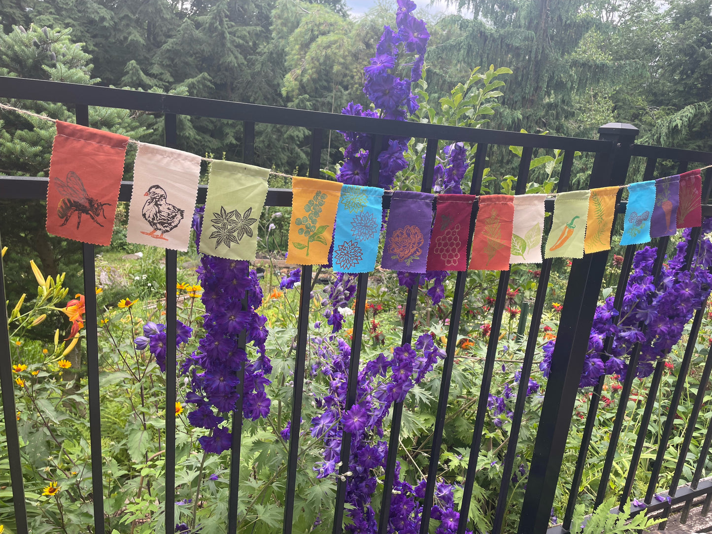 handmade gardne flags