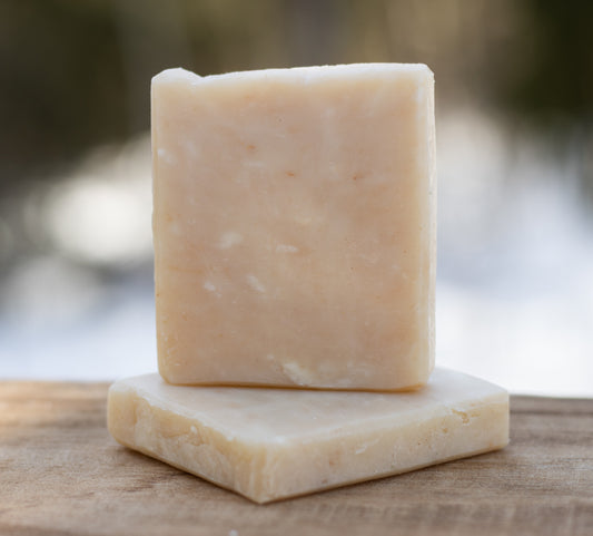 Golden Apple Soap – A Luxurious Bite of Sweetness! 🍏✨